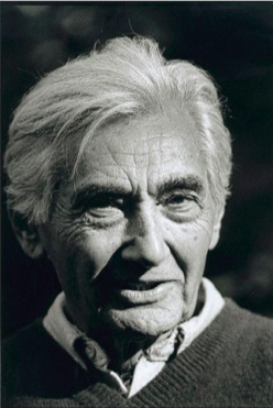 Howard Zinn Voting for Nader .